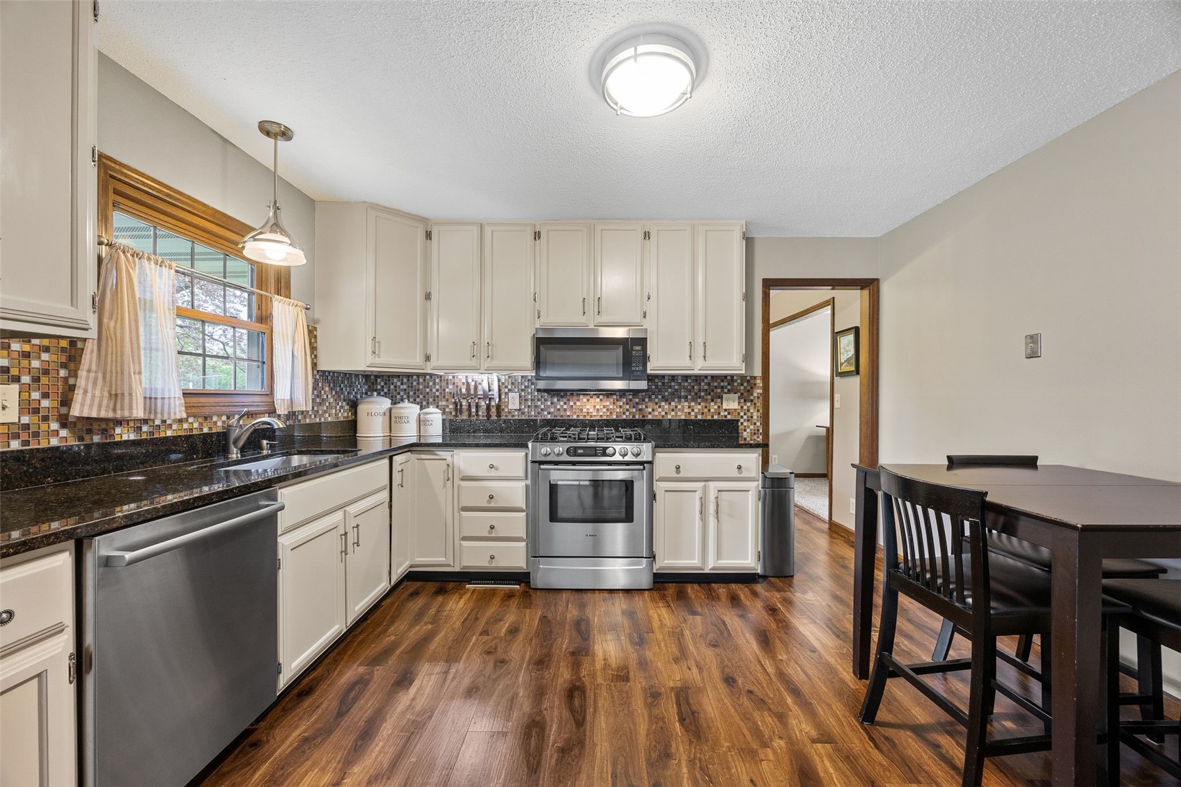 6925 Chelsea Drive NE Cedar Rapids IA 52402
