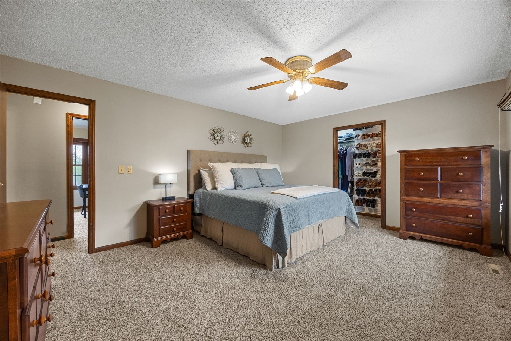 6925 Chelsea Drive NE Cedar Rapids IA 52402