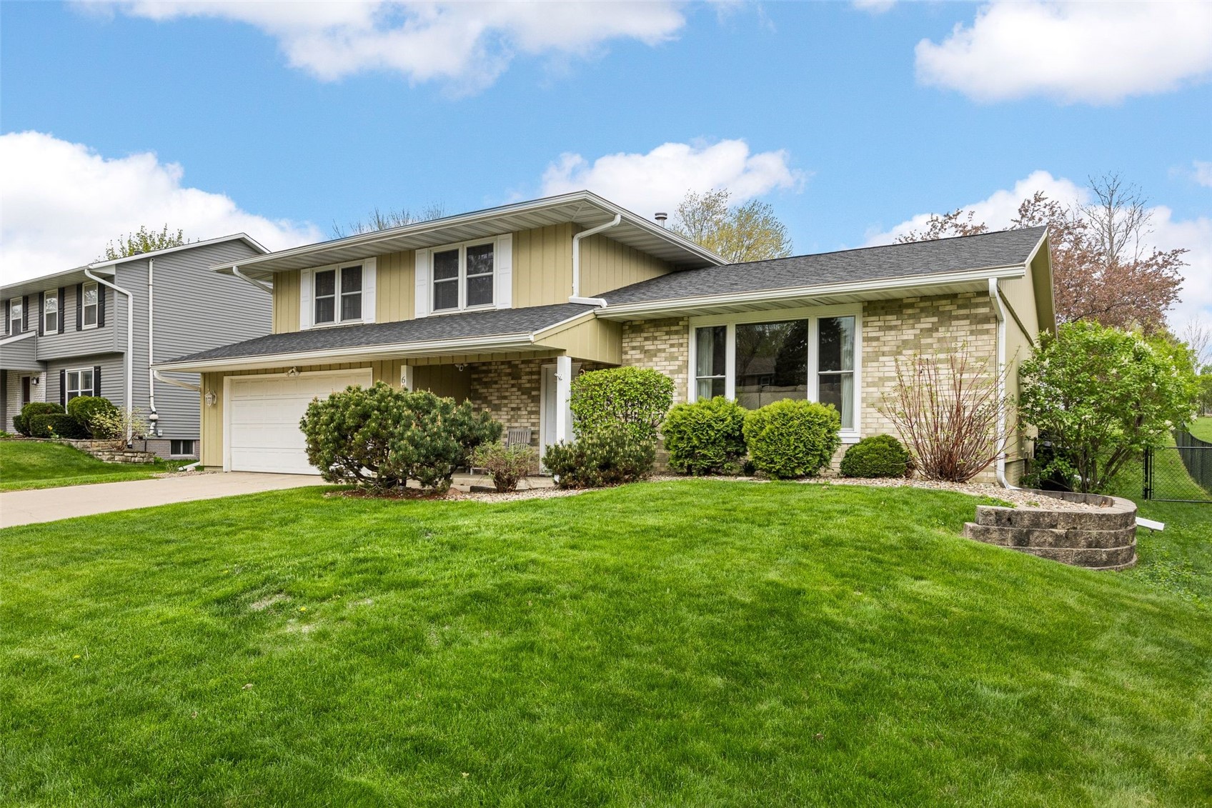 6925 Chelsea Drive NE Cedar Rapids IA 52402