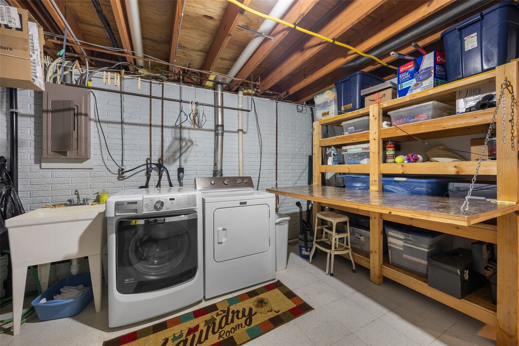 6925 Chelsea Drive NE Cedar Rapids IA 52402
