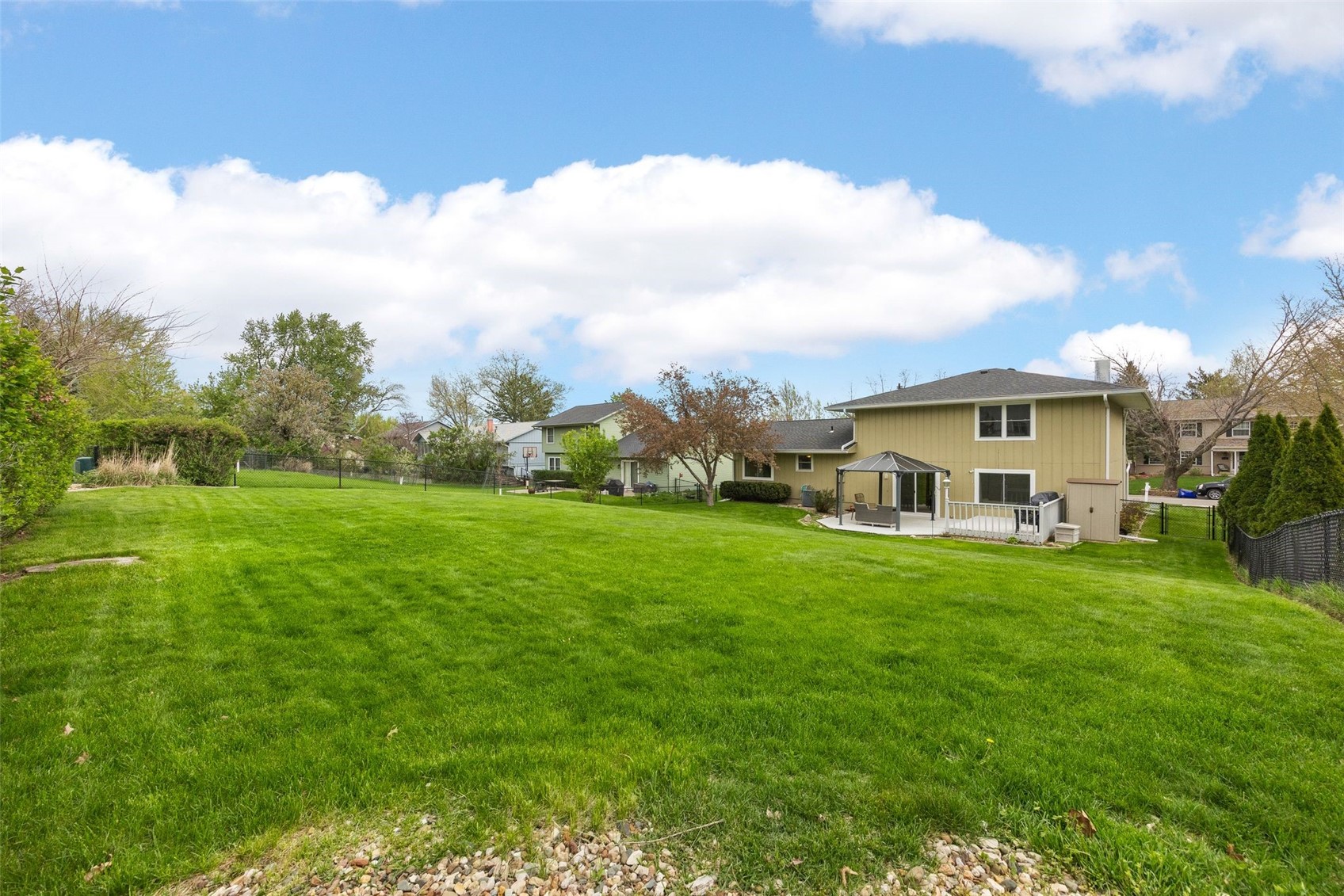 6925 Chelsea Drive NE Cedar Rapids IA 52402