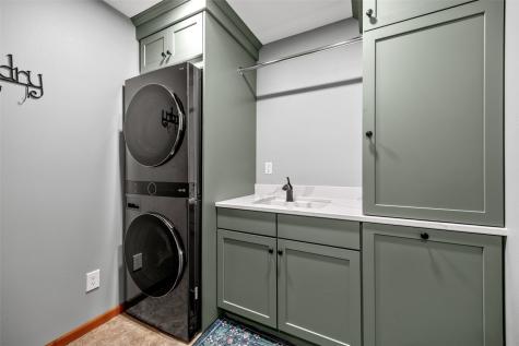 741 Arlington Drive Iowa City IA 52245