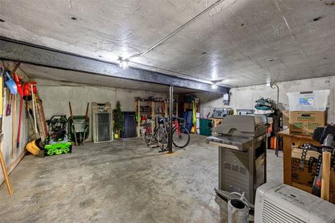 741 Arlington Drive Iowa City IA 52245
