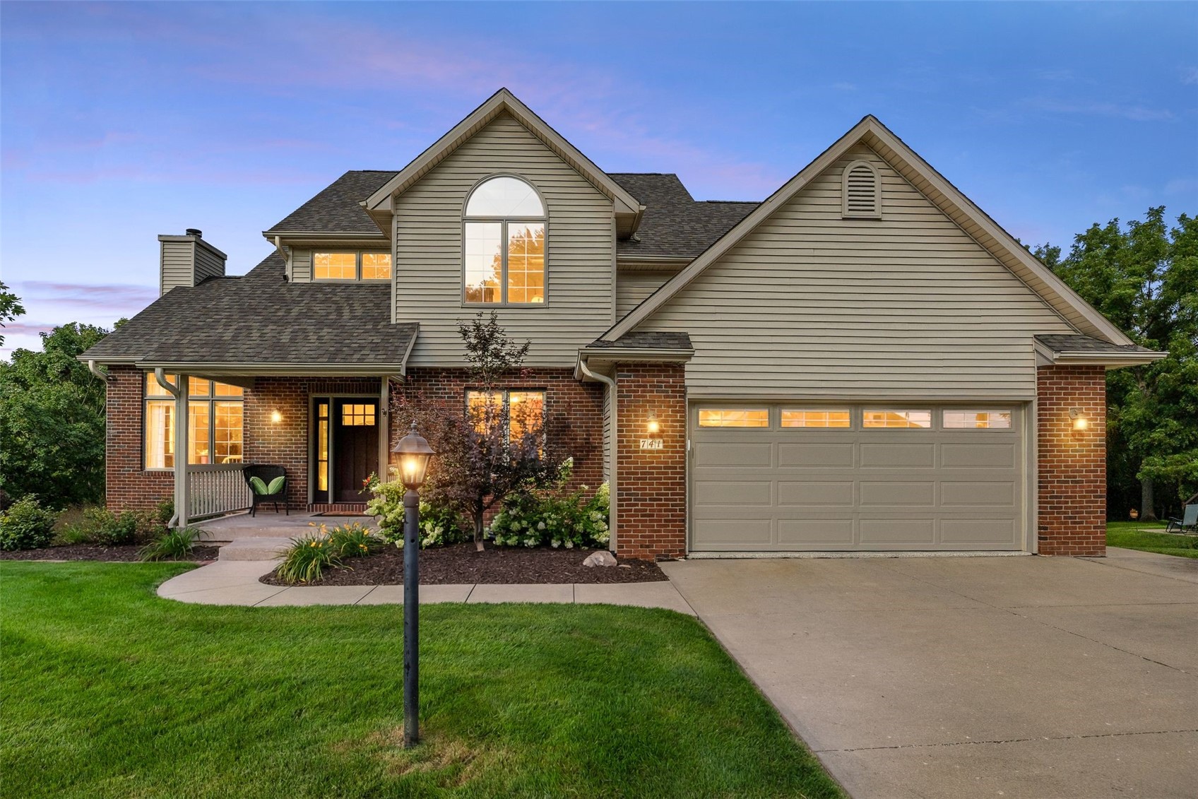 741 Arlington Drive Iowa City IA 52245
