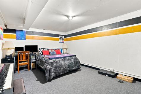 2075 Larry Drive NE Cedar Rapids IA 52402