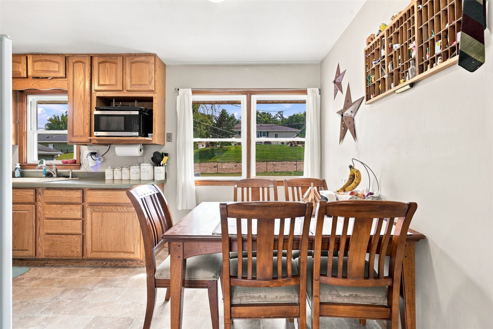 2075 Larry Drive NE Cedar Rapids IA 52402