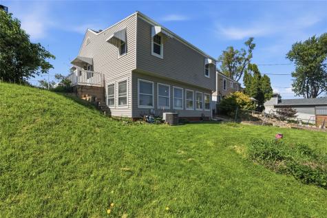 918 22nd Avenue SW Cedar Rapids IA 52404
