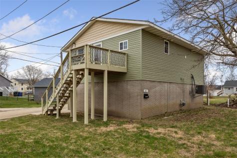 1413 J Street SW Cedar Rapids IA 52404