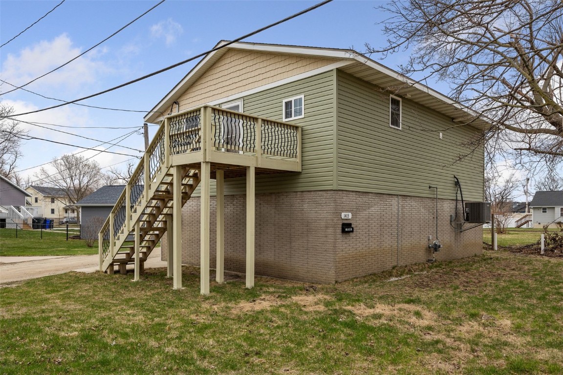 1413 J Street SW Cedar Rapids IA 52404