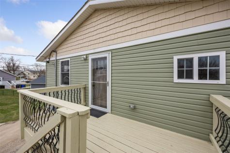 1413 J Street SW Cedar Rapids IA 52404