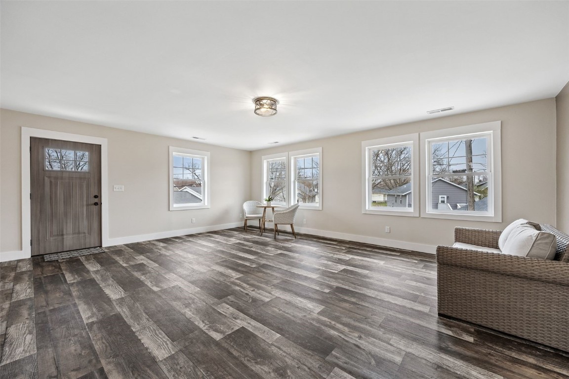 1413 J Street SW Cedar Rapids IA 52404
