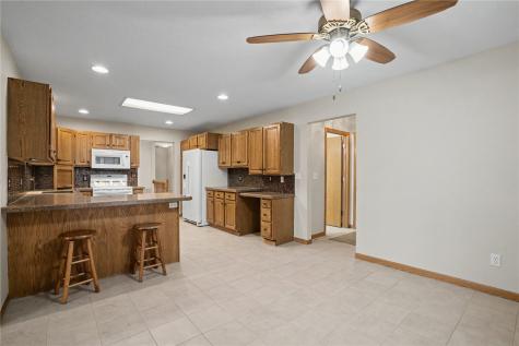 1912 Balsam Drive SW Cedar Rapids IA 52404