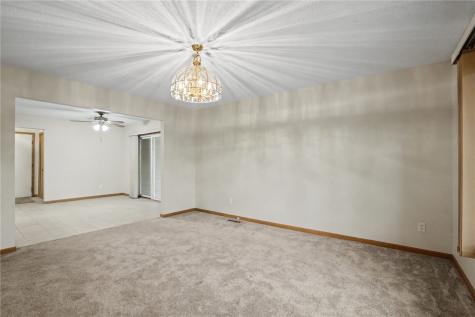 1912 Balsam Drive SW Cedar Rapids IA 52404