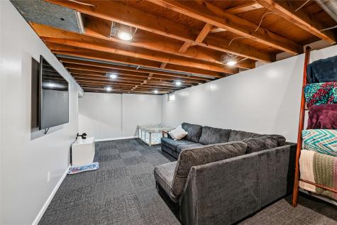 500 41st Street NE Cedar Rapids IA 52402