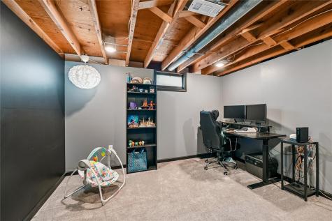 500 41st Street NE Cedar Rapids IA 52402