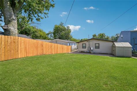 500 41st Street NE Cedar Rapids IA 52402