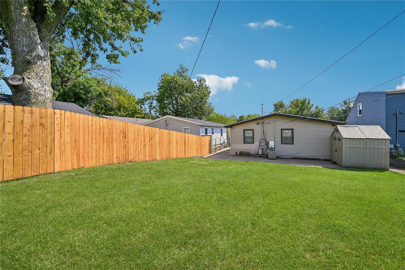 500 41st Street NE Cedar Rapids IA 52402