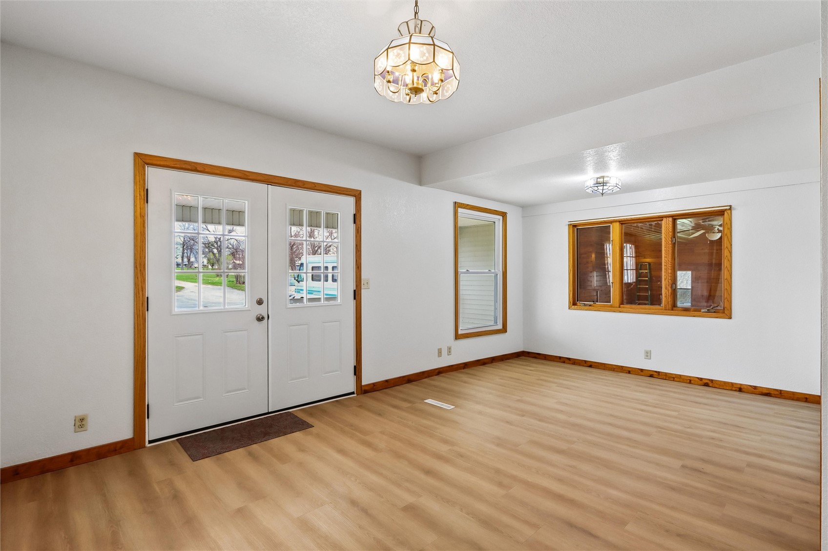 5705 Beverly Road SW Cedar Rapids IA 52404