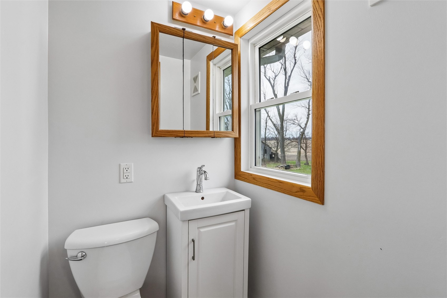 5705 Beverly Road SW Cedar Rapids IA 52404