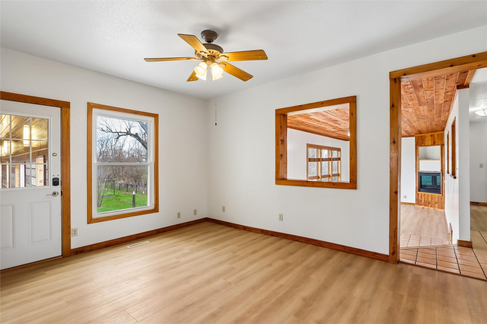 5705 Beverly Road SW Cedar Rapids IA 52404