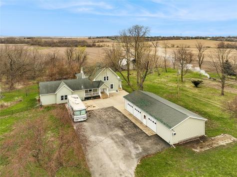5705 Beverly Road SW Cedar Rapids IA 52404