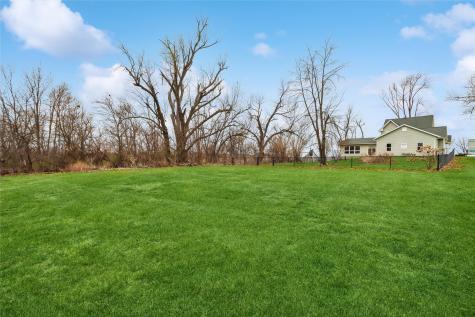 5705 Beverly Road SW Cedar Rapids IA 52404