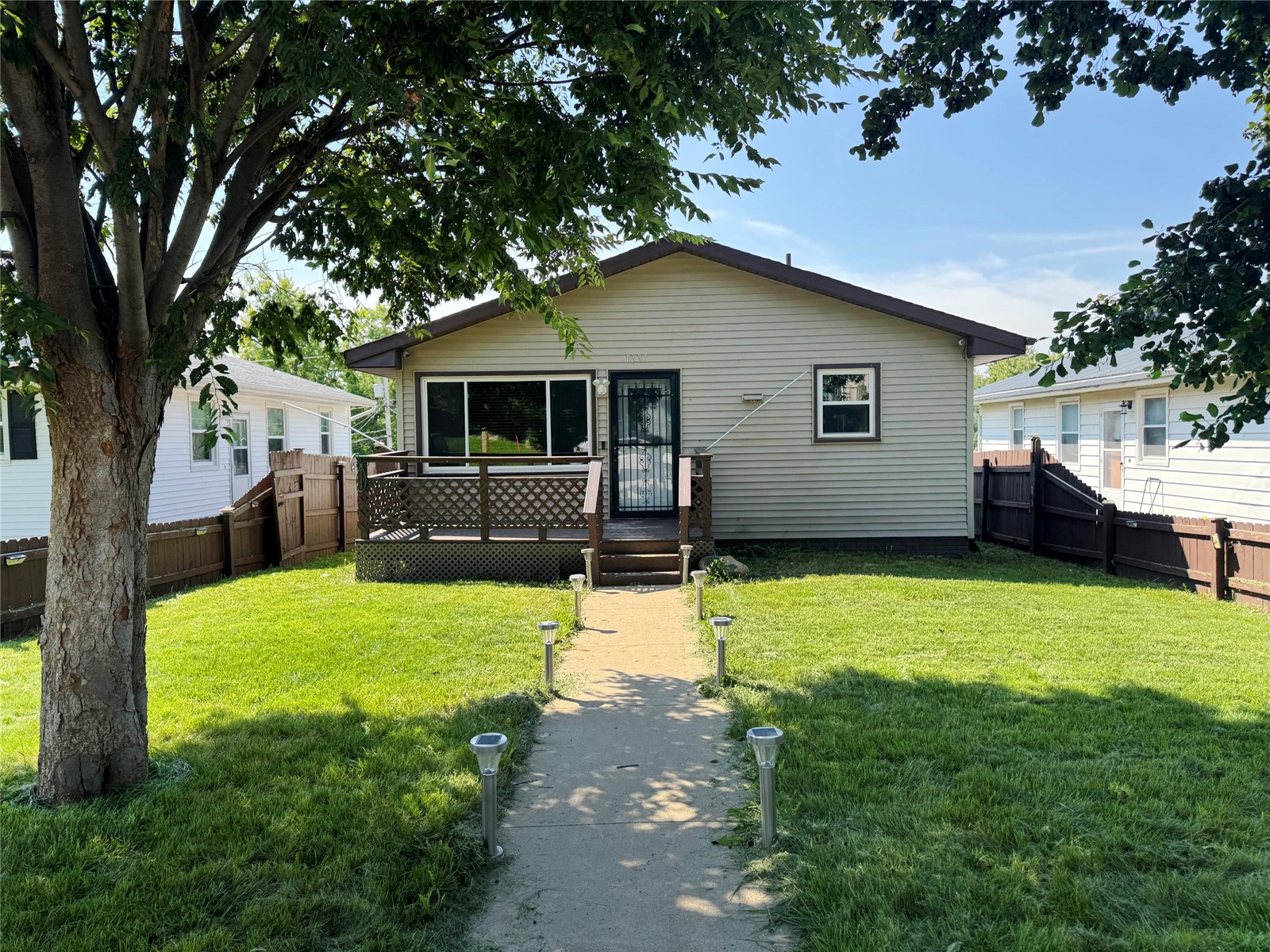 1337 20th Avenue SW Cedar Rapids IA 52404