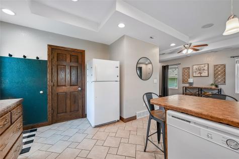 1315 1st Avenue Center Point IA 52213