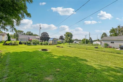 1315 1st Avenue Center Point IA 52213