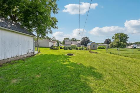 1315 1st Avenue Center Point IA 52213