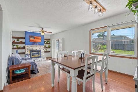 4520 Navajo Drive NE Cedar Rapids IA 52402