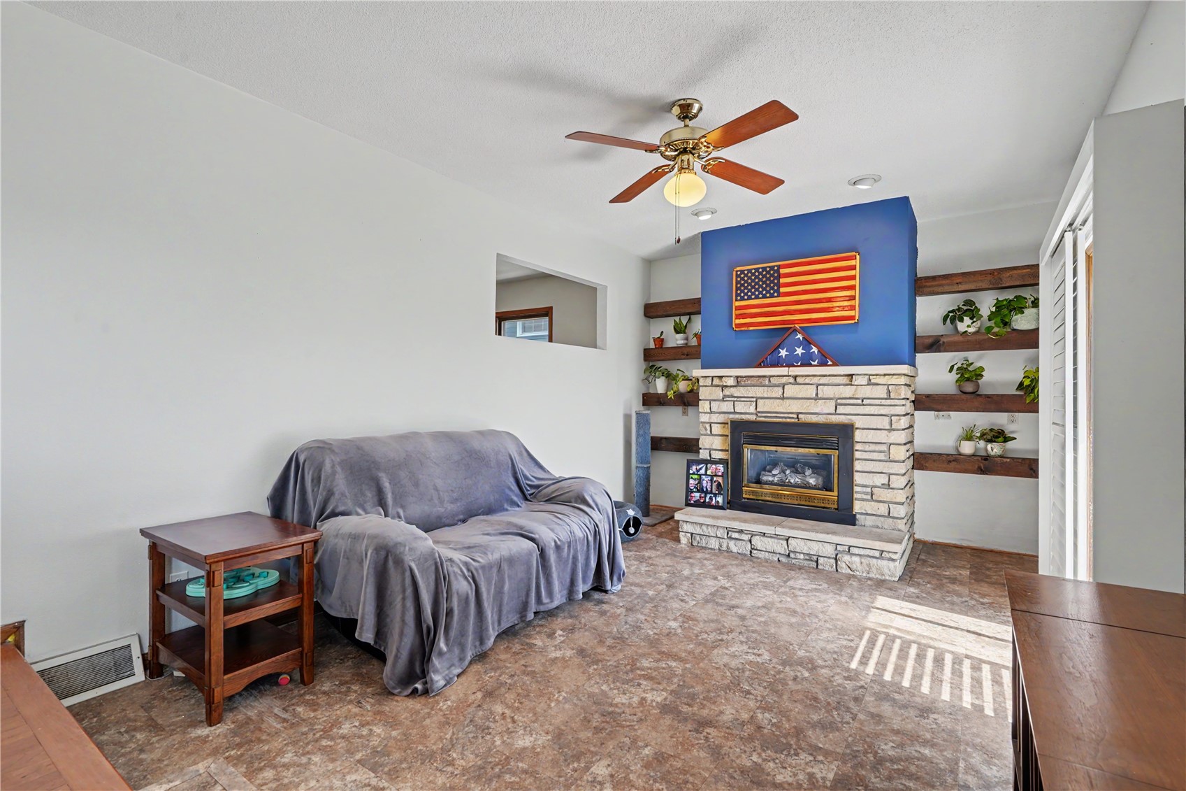4520 Navajo Drive NE Cedar Rapids IA 52402