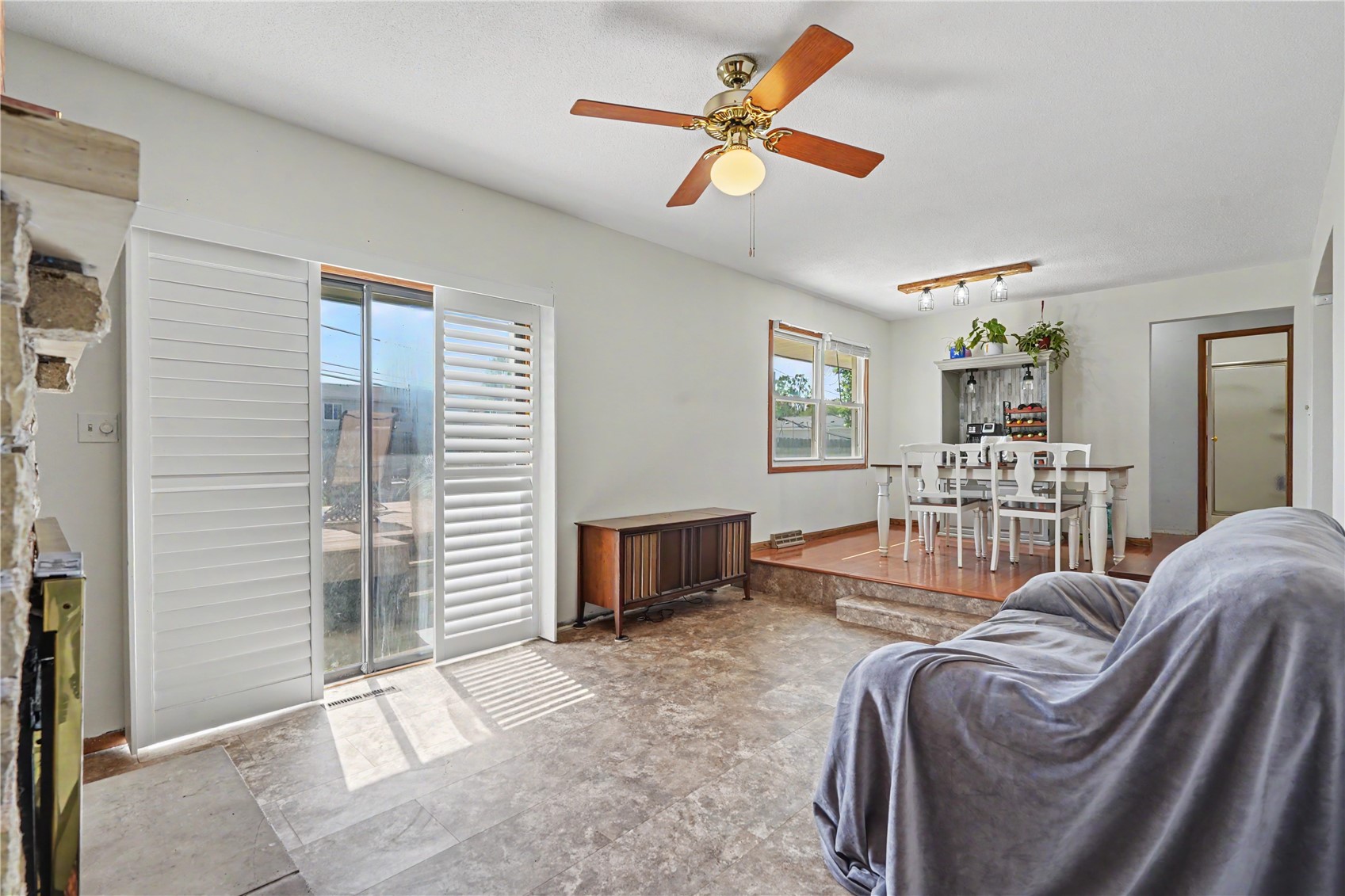 4520 Navajo Drive NE Cedar Rapids IA 52402
