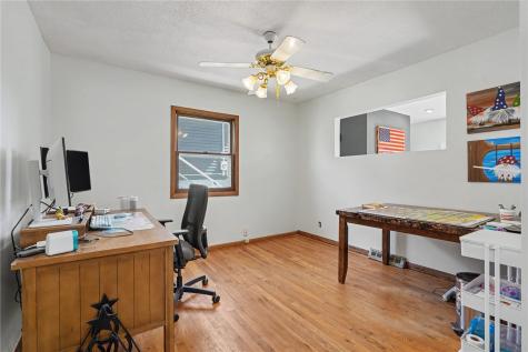 4520 Navajo Drive NE Cedar Rapids IA 52402