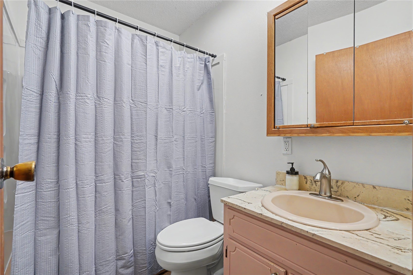 4520 Navajo Drive NE Cedar Rapids IA 52402