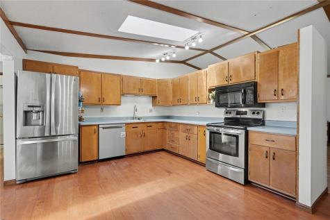 4520 Navajo Drive NE Cedar Rapids IA 52402