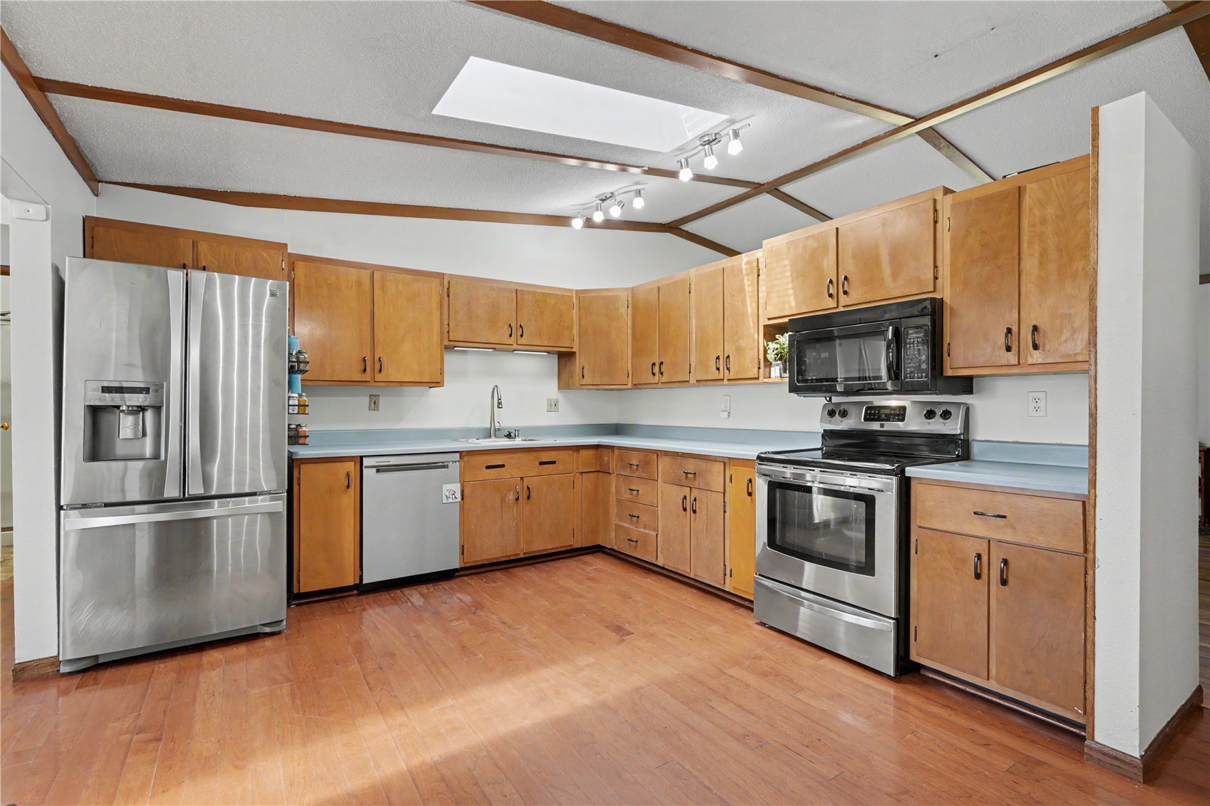 4520 Navajo Drive NE Cedar Rapids IA 52402