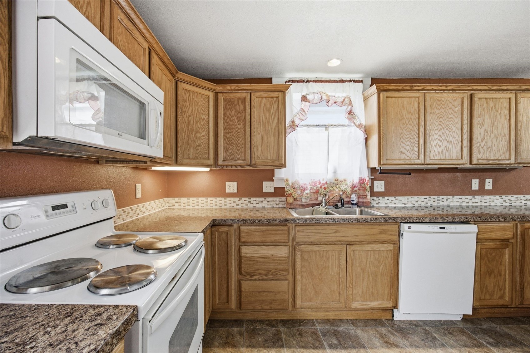 302 Walnut Street Tipton IA 52772