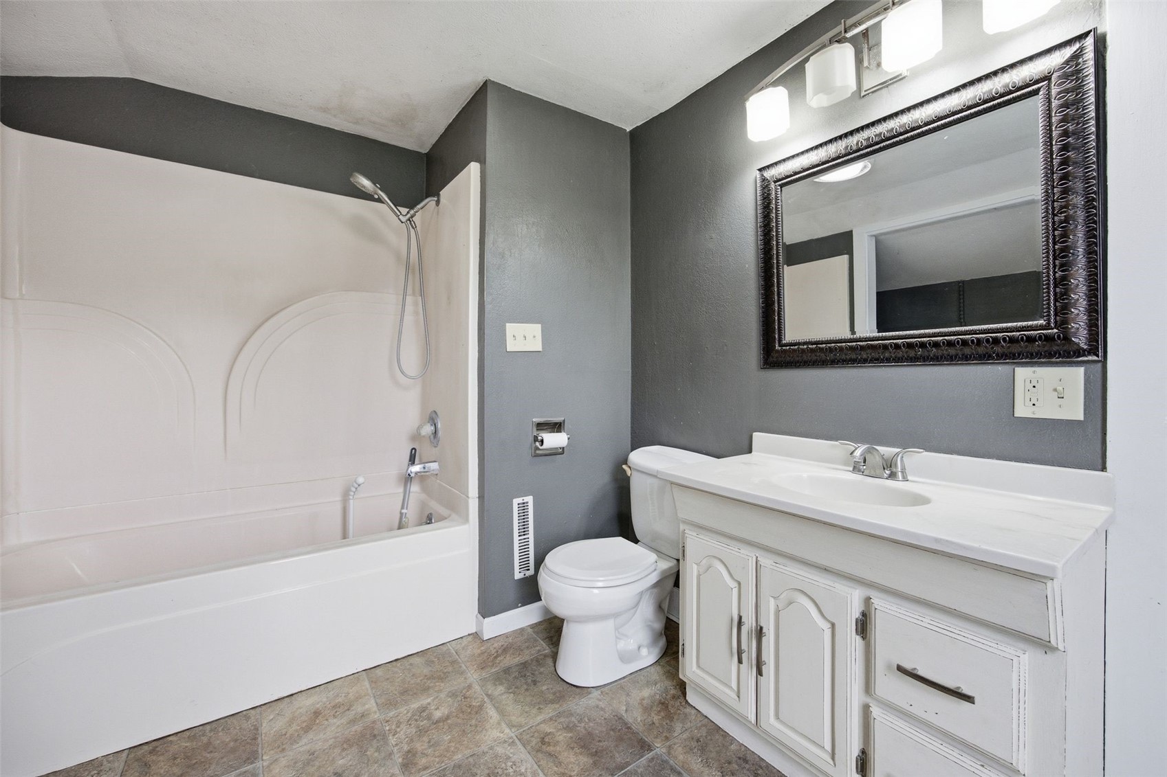 302 Walnut Street Tipton IA 52772