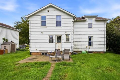302 Walnut Street Tipton IA 52772