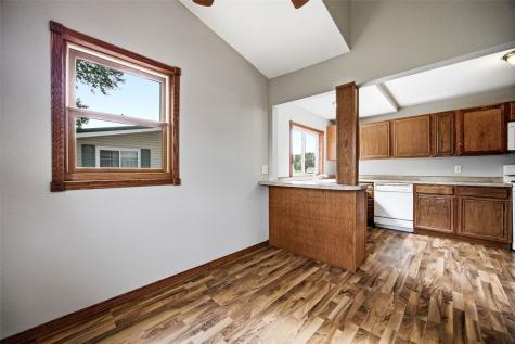 1000 Stinocher Street Solon IA 52333