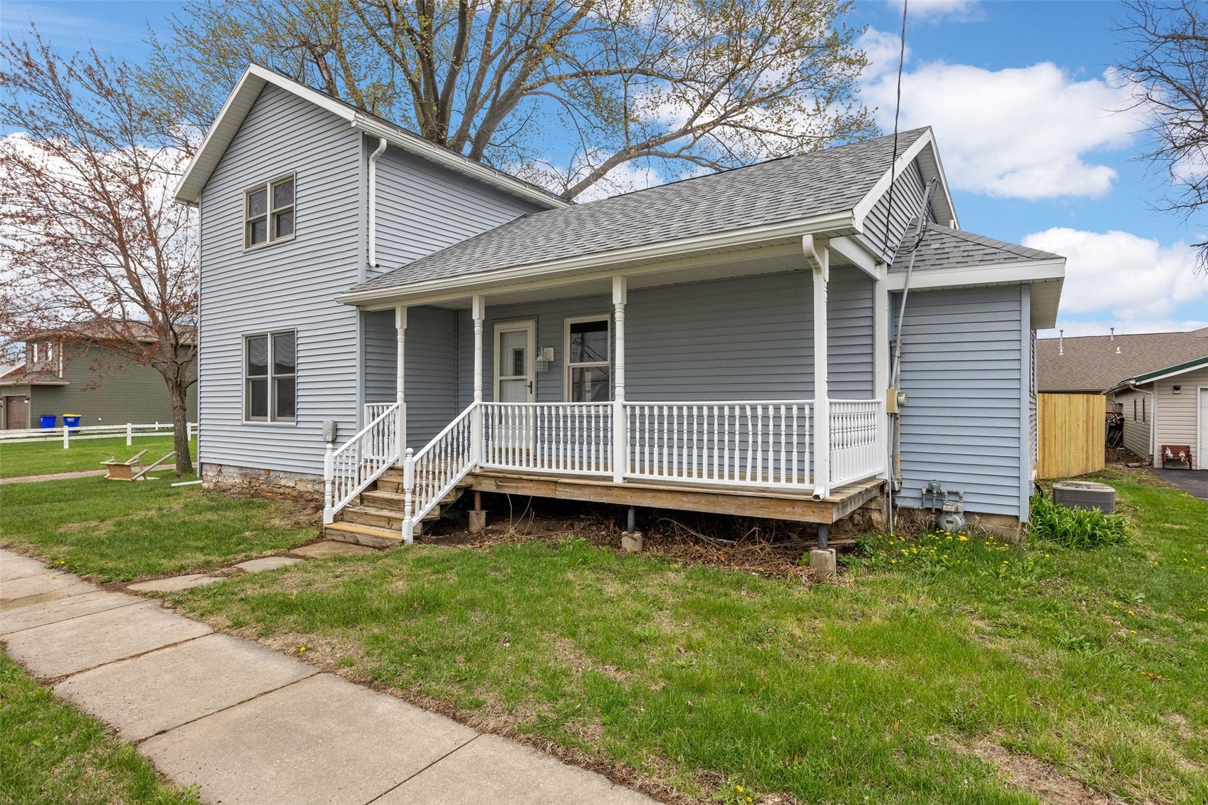 1000 Stinocher Street Solon IA 52333