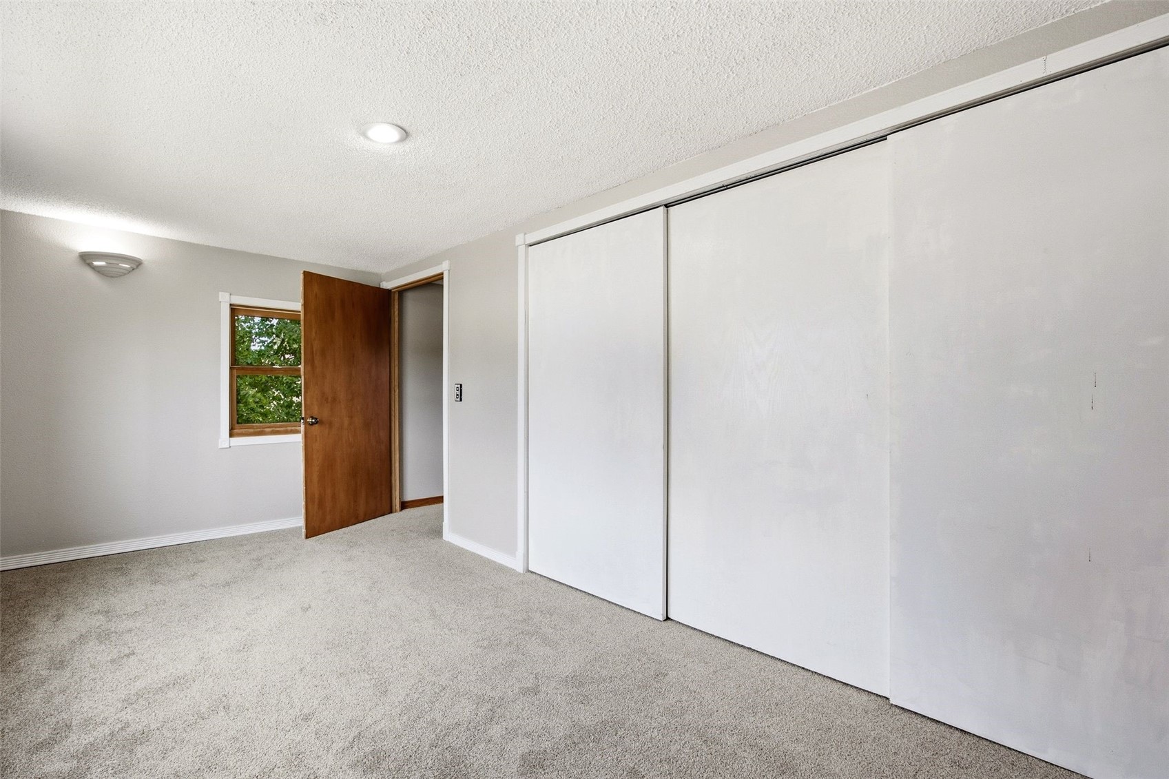 1000 Stinocher Street Solon IA 52333