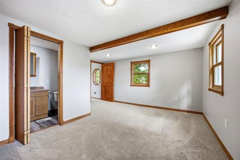 1000 Stinocher Street Solon IA 52333