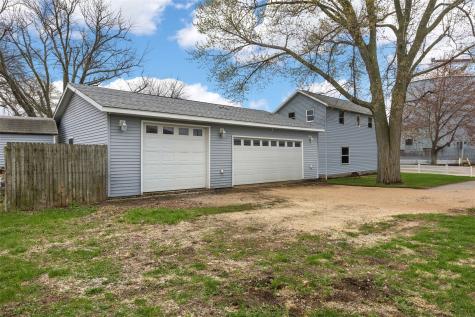 1000 Stinocher Street Solon IA 52333