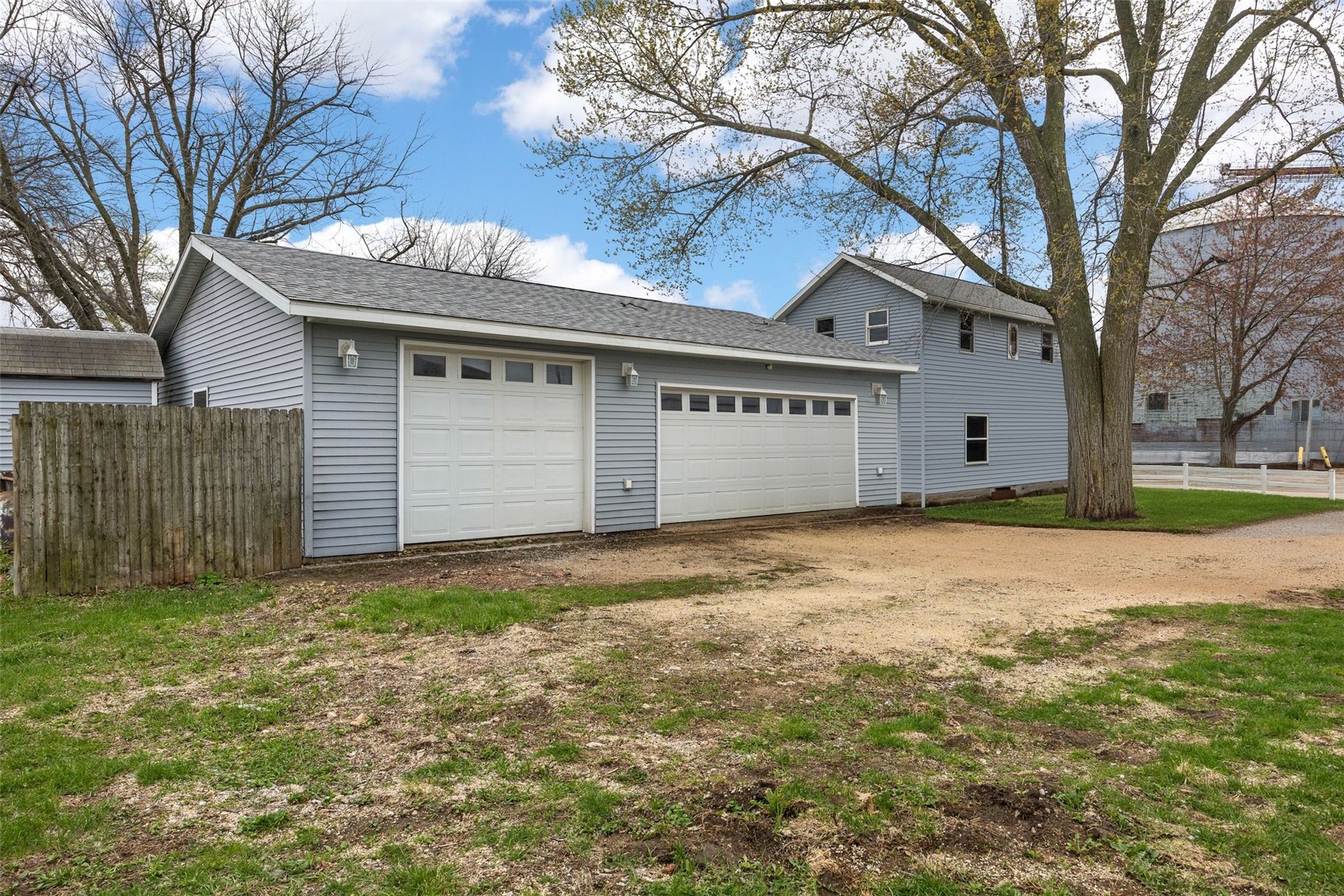 1000 Stinocher Street Solon IA 52333