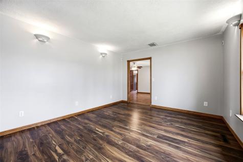 1000 Stinocher Street Solon IA 52333