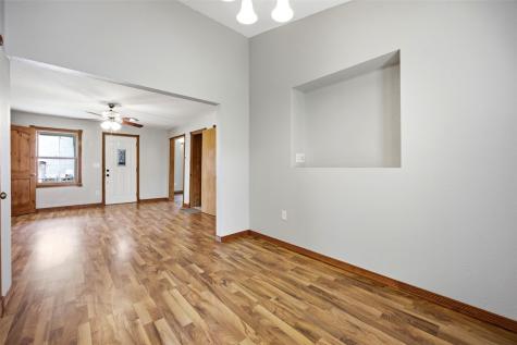 1000 Stinocher Street Solon IA 52333