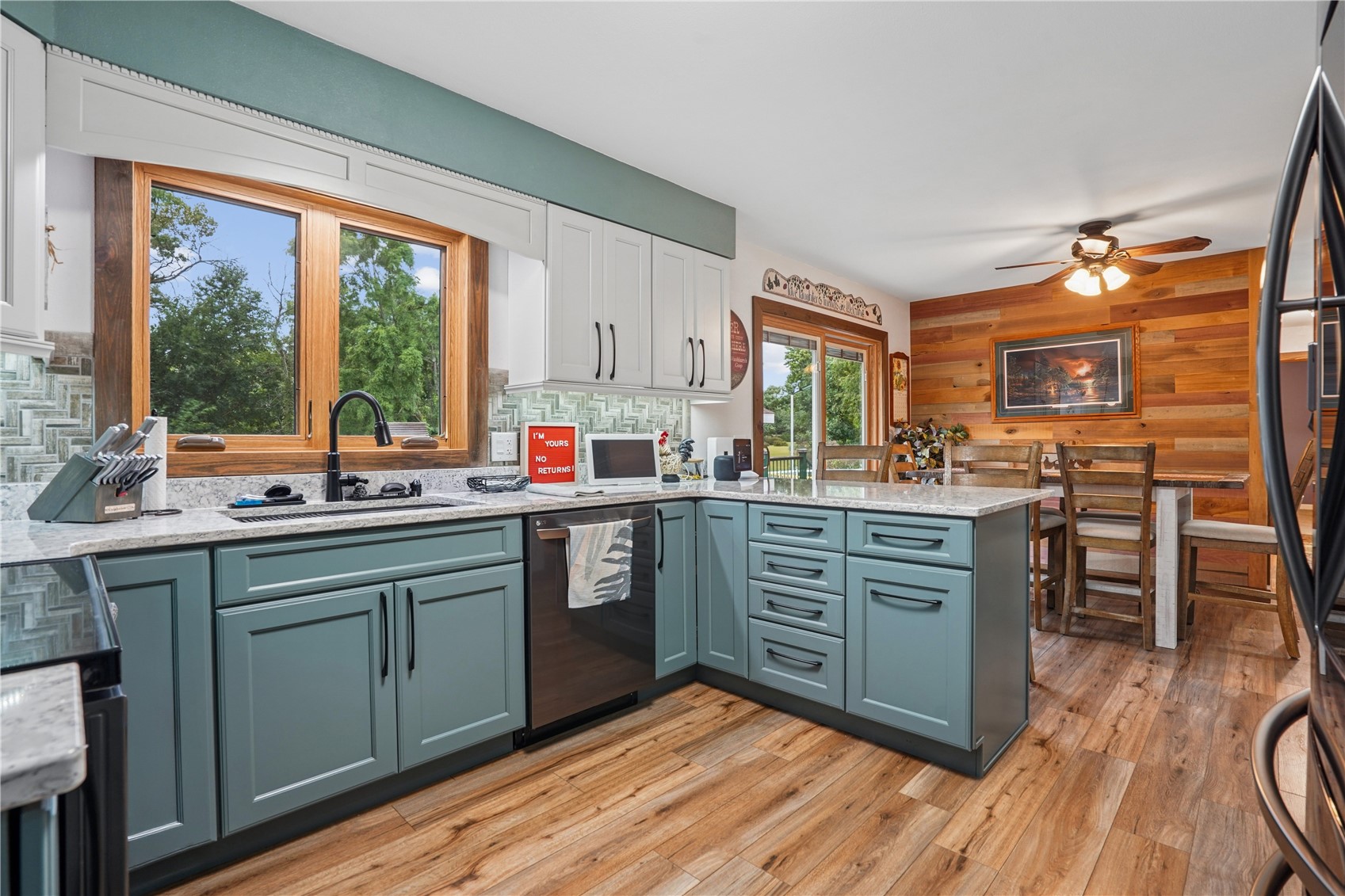 5727 26th Avenue Drive Vinton IA 52349
