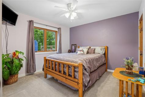 5727 26th Avenue Drive Vinton IA 52349